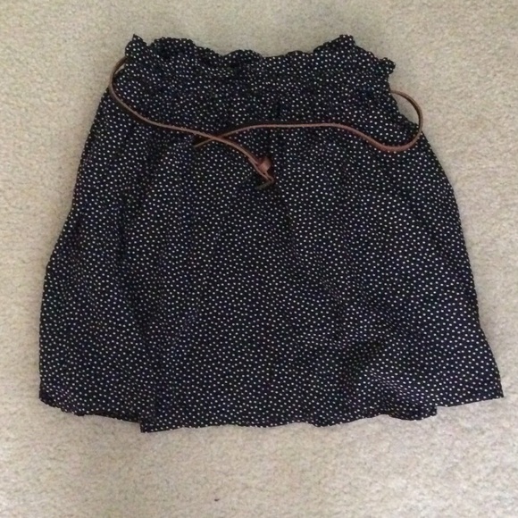 Nwot, Forever 21 polka dot mini skirt with belt!