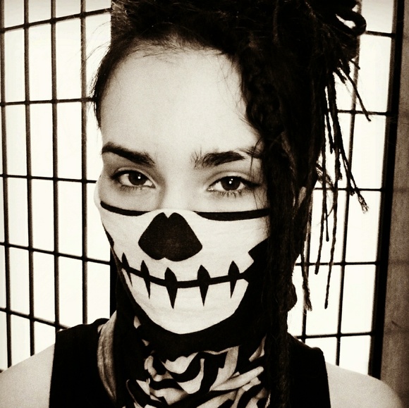 Das Posher. Exhibit A: - Picture 2 of 4