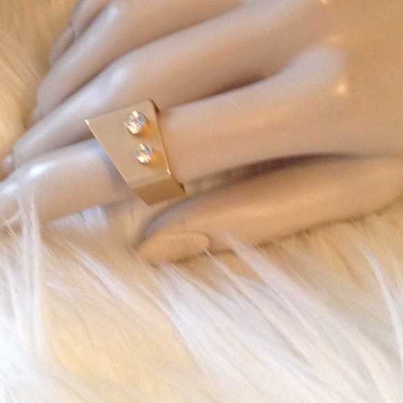 Boutique Jewelry - Square Ring