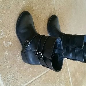 Crown Vintage booties