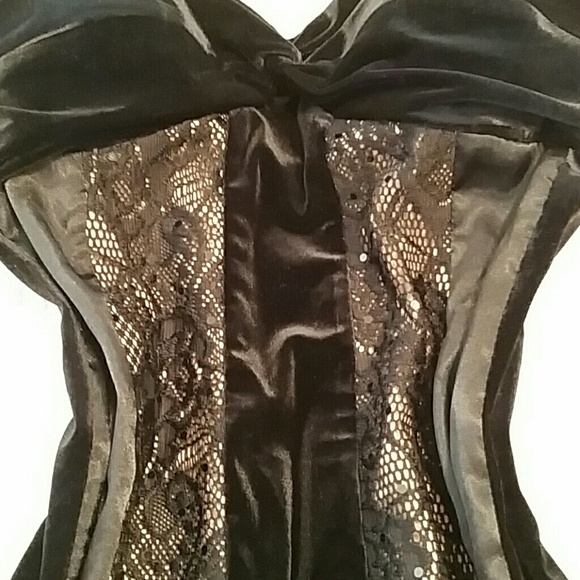 Black Sequined Velvet & Lace Camisole - Picture 2 of 4