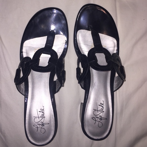 Black sandals with heel