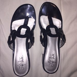 Black sandals with heel