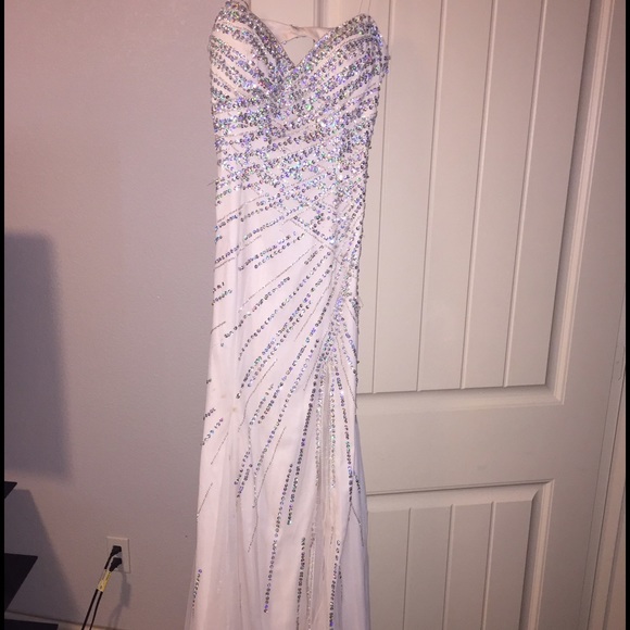 Dresses & Skirts - Prom Dress