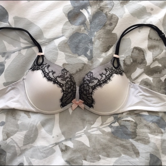 Victoria's Secret Very Sexy push up bra