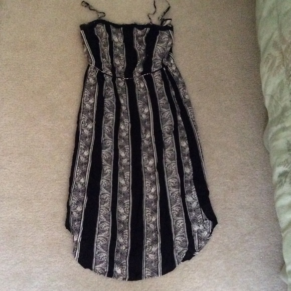 Nordstrom frenchi black and white midi dress!