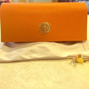 Tory Burch Sunglasses Case & Bag