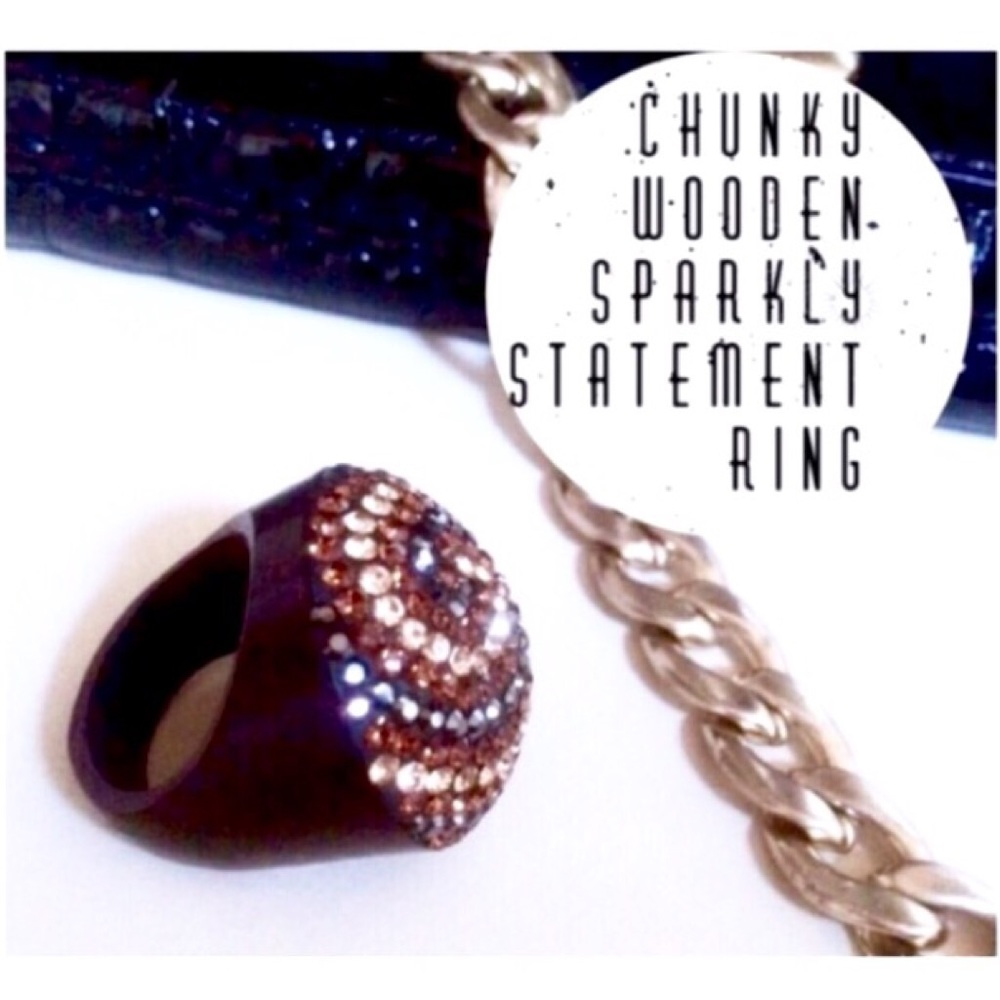 •SWAROVSKI CRYSTAL• WOODEN RING