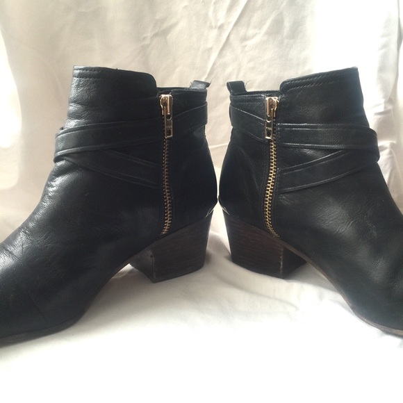 SOLD Coach Page Pauline Leather Ankle Boots Sz. 9 - Picture 4 of 4