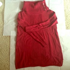 White House black market Cowl neck tunic!