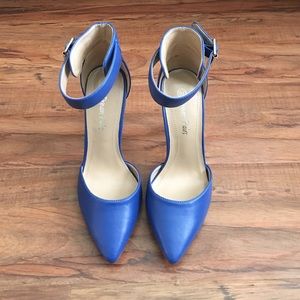 Adorable Dream Pairs Heels