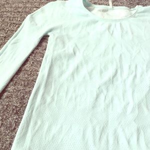 Light blue BROOKS long sleeve RUNHAPPY top
