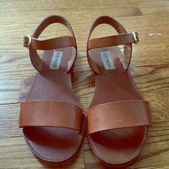 Steve Madden leather sandals