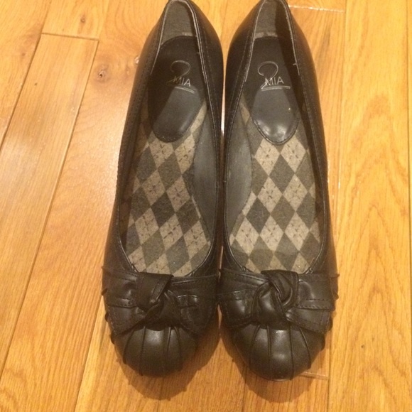Black heels