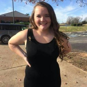 Meet your Posher, Lora