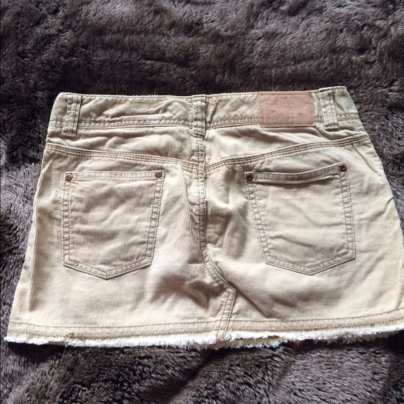 American Eagle Skirt - Picture 2 of 2