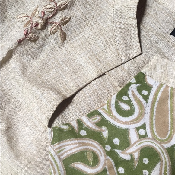 SALE! 🎉 NWT cream and green Indian tunic kurti
