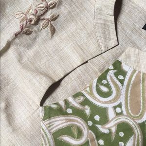 SALE! 🎉 NWT cream and green Indian tunic kurti