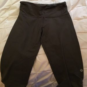 Lulu lemon capris