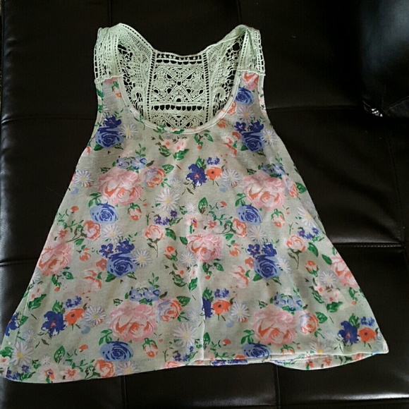 Crochet lace back tank top