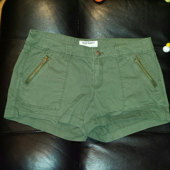 OLD NAVY SHORTS