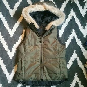 ☆SOLD ON M€RCARI☆Charlotte Russe Winter Vest