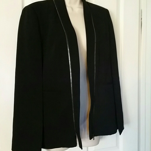 BOUTIQUE Jackets & Blazers - New Capelet boutique cape black blazer 4 black BOUTIQUE Jackets & Blazers - New Capelet boutique cape black blazer 4 black