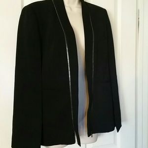 BOUTIQUE Jackets & Coats - New Capelet boutique cape black blazer 4 black BOUTIQUE Jackets & Coats - New Capelet boutique cape black blazer 4 black