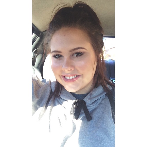 🌞 MEET YOUR SELLER 🌞 - Picture 2 of 4