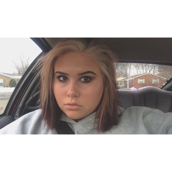 🌞 MEET YOUR SELLER 🌞 - Picture 3 of 4