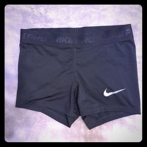 Nike pro workout short size xs