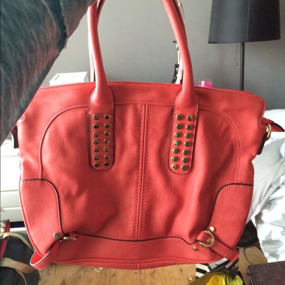 Pink pocketbook