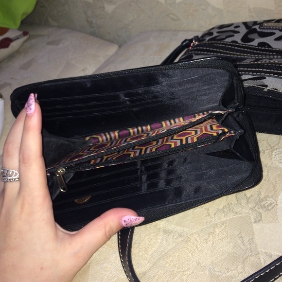 Nine West cross body purse and Franco Sarto wallet - Picture 3 of 3