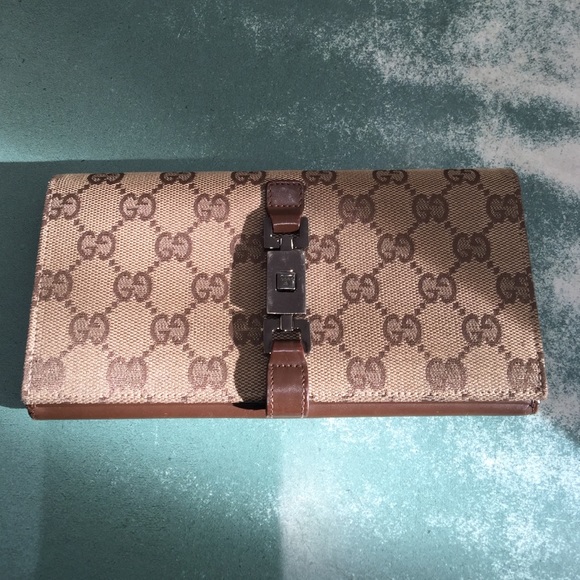 Gucci wallet