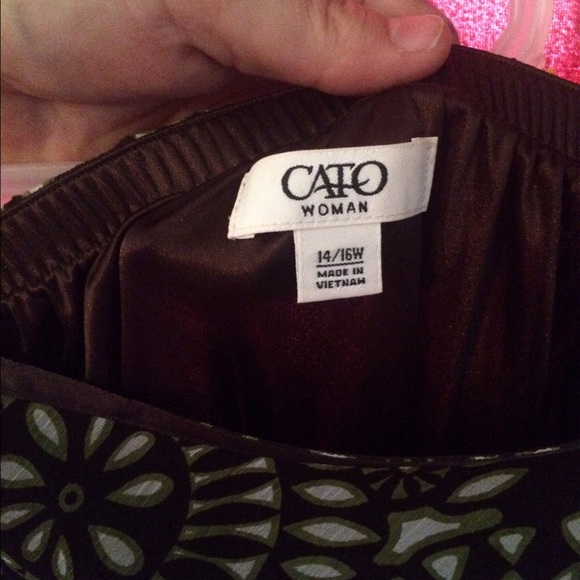 Cato's skirt - Picture 3 of 3
