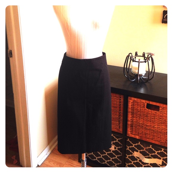 Gap plus size pencil skirt.