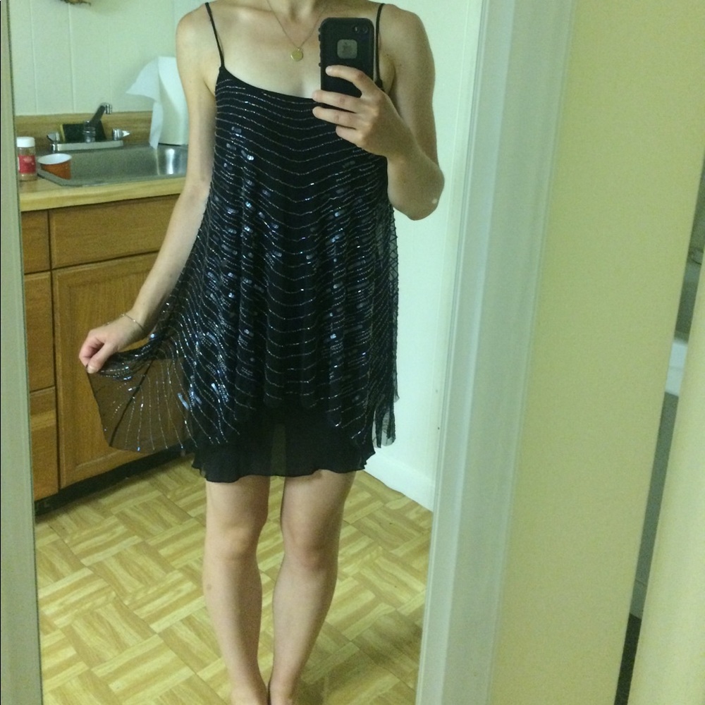 CYNTHIA VINCENT ✨Unworn sequin cocktail dress