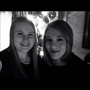 Meet your Posher, Mia