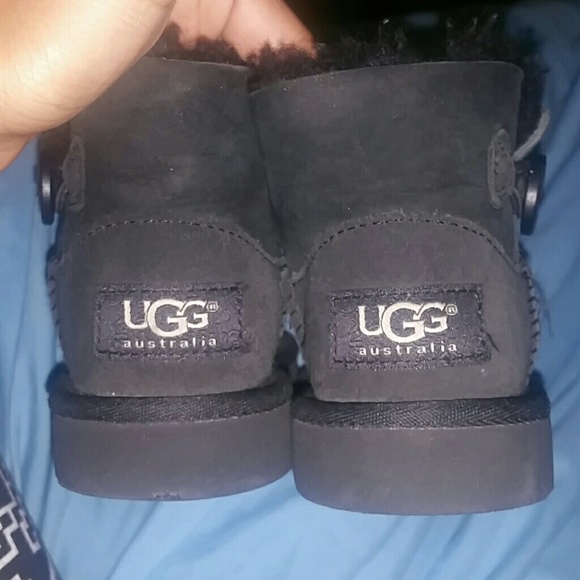Kids Black uggs