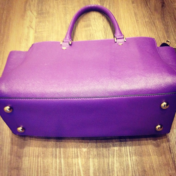 ⭐️⭐️⭐️Plum & gold set - Picture 3 of 3