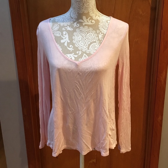NWOT Victoria's Secret top. Size M