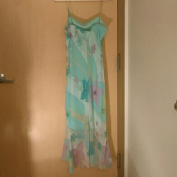 Sexy Dress - Picture 2 of 4