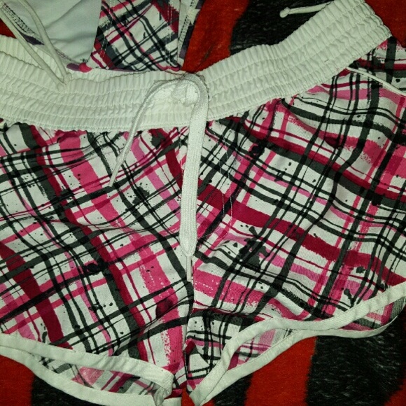 Matching swim suit and swim shorts. - Picture 2 of 2