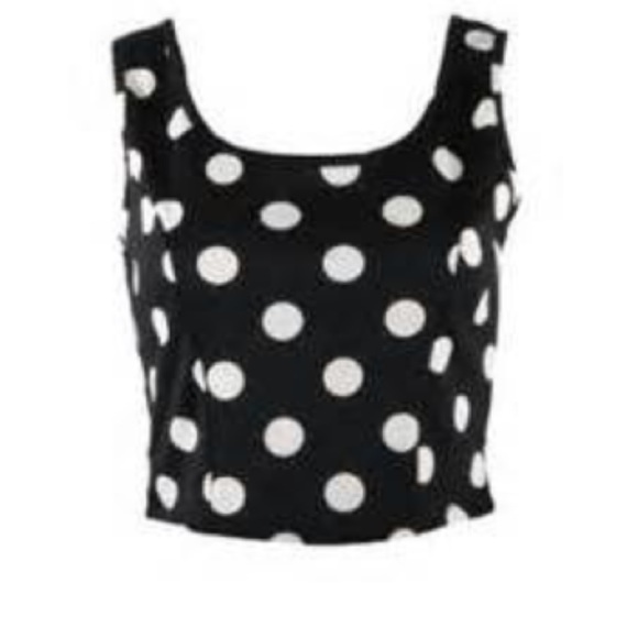 Crop top black and white