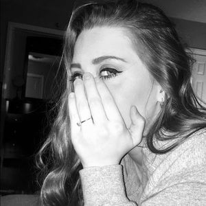 Meet your Posher, Hope 💅🏻