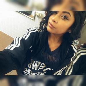 Meet your Posher, Lesly