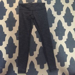 Grey Patterned Wunder Under Leggings