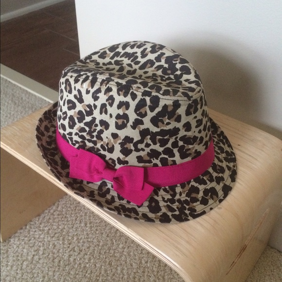 Kids Cheetah Hat with Pink Bow!!