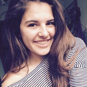 Meet your Posher, Michaela