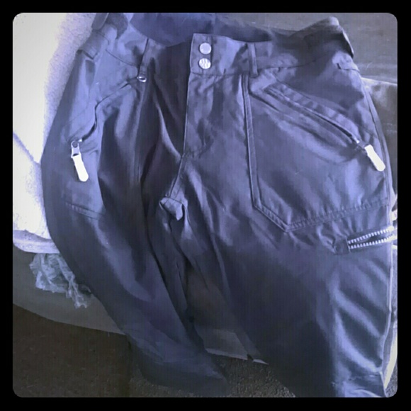 Roxy Woman Ski or Snowboard pants